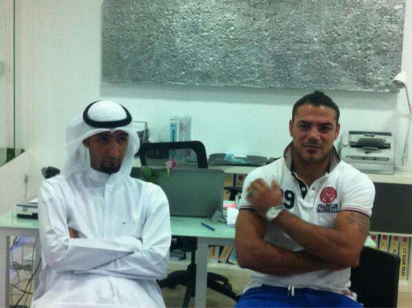 عمرو زكي خلال تواجده في الكويت