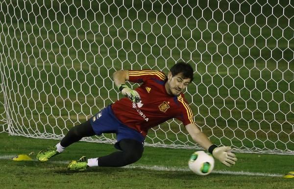 2013-06-17t230345z_1352034608_gm1e96i0ji201_rtrmadp_3_soccer-confederations_reuters