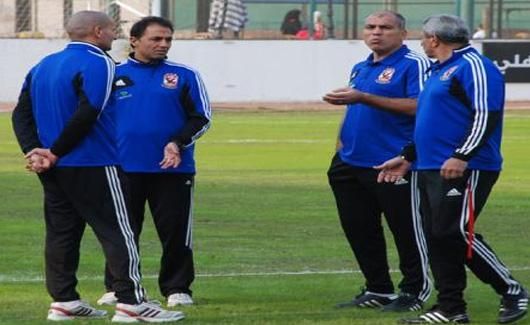 الجهاز الفني للأهلي يتناقش في المستجدات الجديدة 