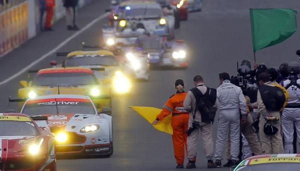 2013-06-22t165948z_1063586066_gm1e96n02o901_rtrmadp_3_motor-racing-mans-simonsen_reuters