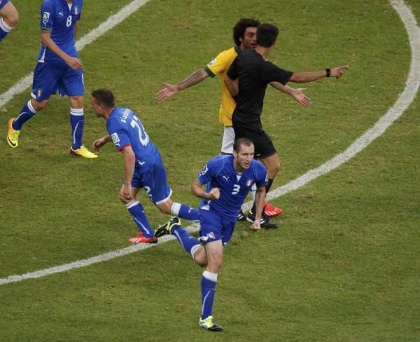 2013-06-22t210752z_1617914002_tb3e96m1mowdq_rtrmadp_3_soccer-confederations_reuters