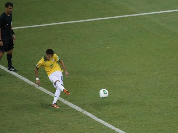 2013-06-22t204250z_991799831_tb3e96m1lj7cl_rtrmadp_3_soccer-confederations_reuters