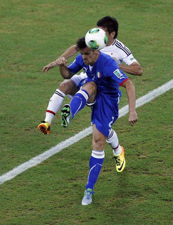 2013-06-19t221621z_1395182003_tb3e96j1pv4gq_rtrmadp_3_soccer-confederations_reuters