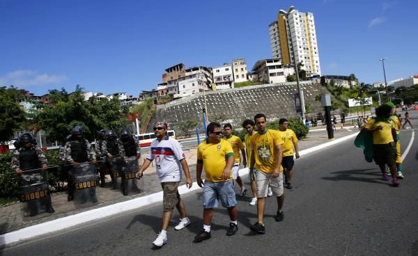 2013-06-22t171040z_1422452989_gm1e96n036o01_rtrmadp_3_soccer-confederations_reuters