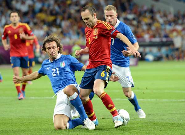 لقطة من لقاء سابق بين الفريقين