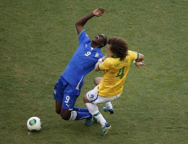 2013-06-22t192350z_1700765180_tb3e96m1hvj7y_rtrmadp_3_soccer-confederations_reuters