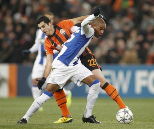 فرناندو لاعب بورتو بالزي الأزرق