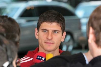 ماريو جوميز مهاجم فريق شتوتجارت 