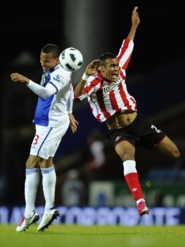 2010-10-18t220406z_01_nvr01_rtridsp_3_soccer-england_reuters