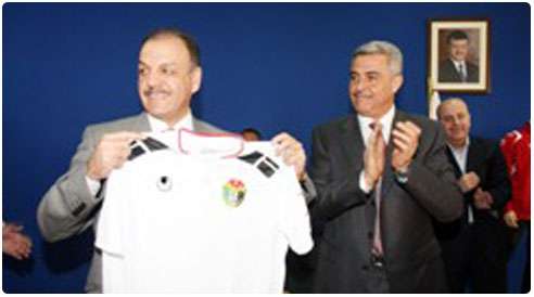 الحديد وعدنان حمد