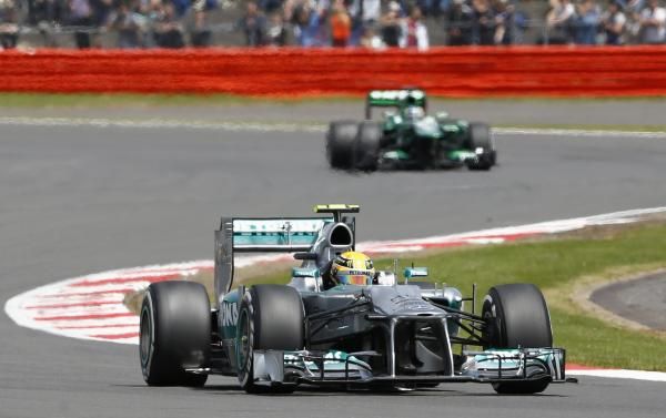 2013-06-29t133813z_2141796108_gm1e96t1o1901_rtrmadp_3_motor-racing-prix_reuters