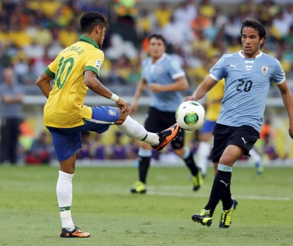 2013-06-26t191346z_554969241_tb3e96q1her12_rtrmadp_3_soccer-confederations_reuters
