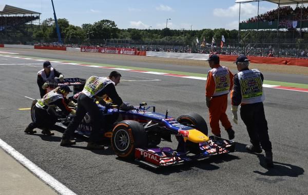 2013-06-30t154333z_1742655098_gm1e96u1rxx01_rtrmadp_3_motor-racing-prix_reuters