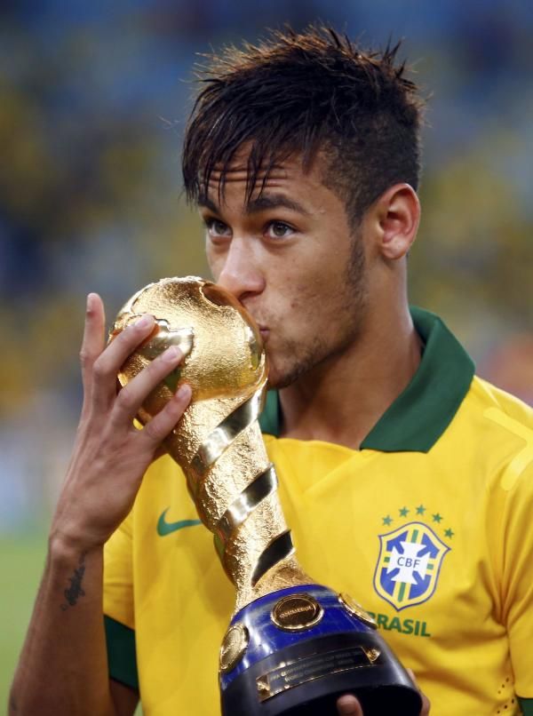 2013-07-01t004429z_142577114_tb3e971021y2t_rtrmadp_3_soccer-confederations-final_reuters