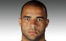 المدافـع الـبـرازيـلـي ألـيـكــــس