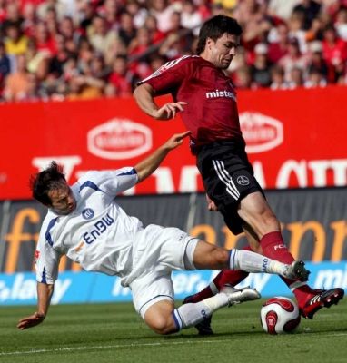 لقطة من مباراة نورنبيرج و كارلسروه