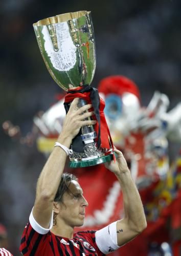 2011-08-21t203105z_01_sre107_rtridsp_3_soccer-italy_reuters