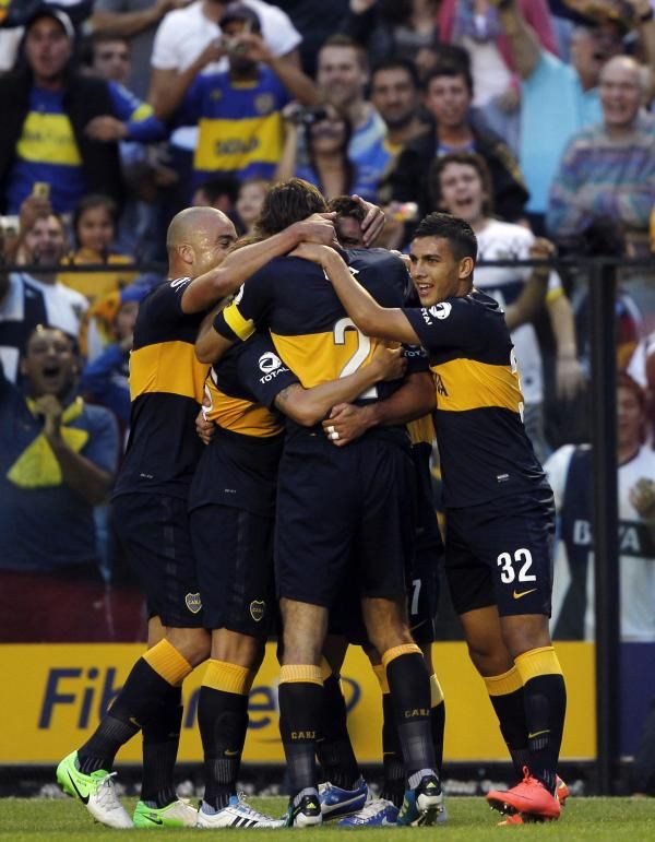 2012-11-26t000940z_942496707_gm1e8bq0mil01_rtrmadp_3_soccer-argentina_reuters