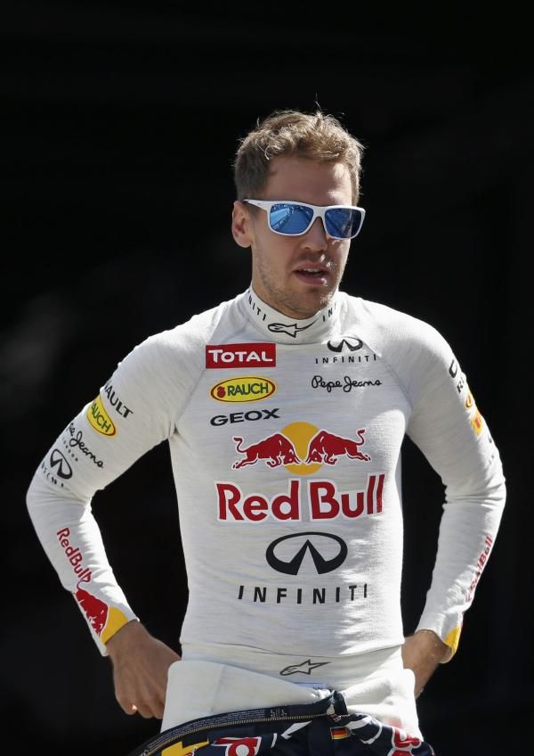 2013-05-25t111950z_1587894450_sr1e95p0vg04e_rtrmadp_3_motor-racing-prix_reuters