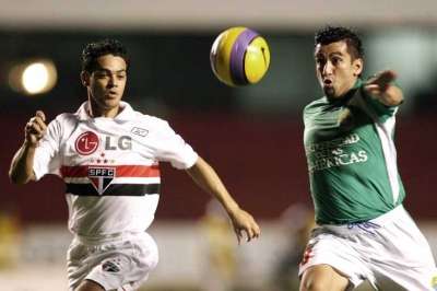 جوسيو صاحب القميص الابيض