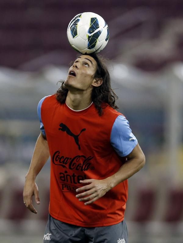 2013-02-05t184205z_1366733231_gm1e92607g801_rtrmadp_3_soccer-world_reuters