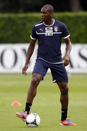 2012-06-04t171310z_01_gsp14_rtridsp_3_soccer-euro_reuters