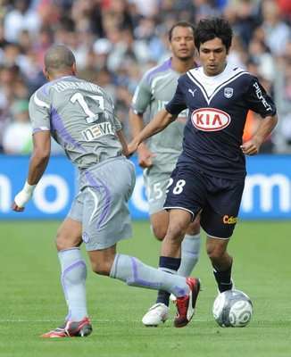 تريموليناس (يمين)