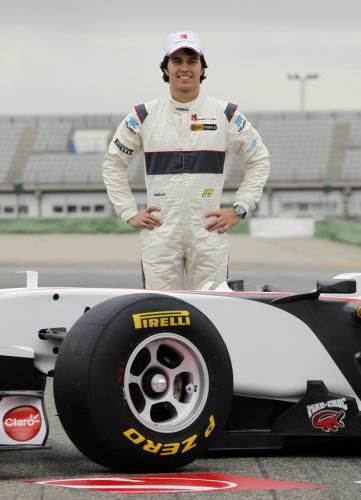 2011-01-312011-01-31t114916z_01_pdh109_rtridsp_3_motor-racing-launch_reuters