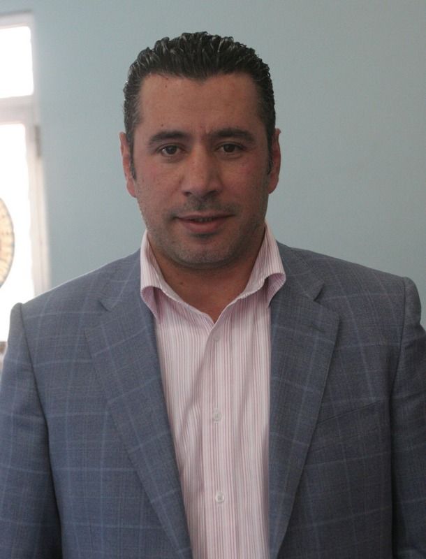 حازم النعيمات  