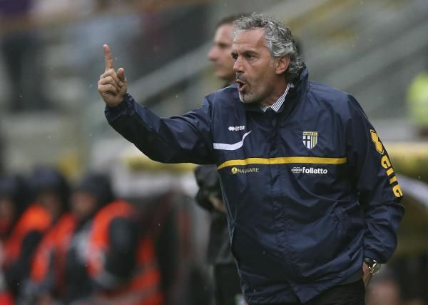 2012-09-29t180615z_1497175573_gm1e89u05t801_rtrmadp_3_soccer-italy_reuters