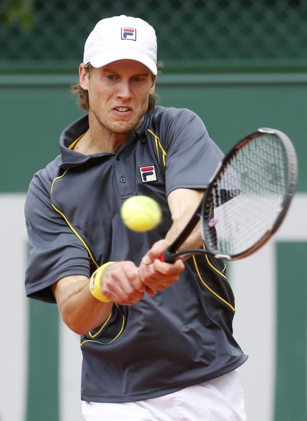 2013-05-29t131212z_1899723766_sr1e95t10nxoz_rtrmadp_3_tennis-open_reuters