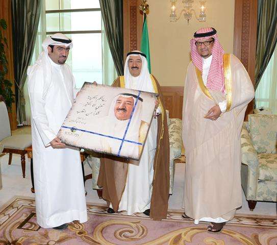 امير الكويت مستقبلا بن تركي وخالد الروضان