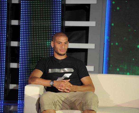 الجزائري قديورة في ضيافة ديوانية الروضان