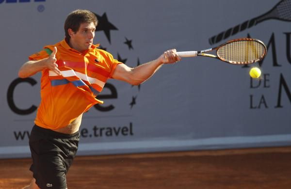 2013-02-06t222506z_364086485_gm1e9270ht701_rtrmadp_3_tennis-chile_reuters