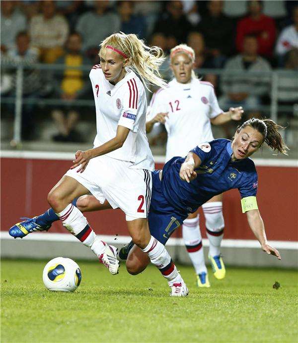 من مباراة الدنمارك وفرنسا