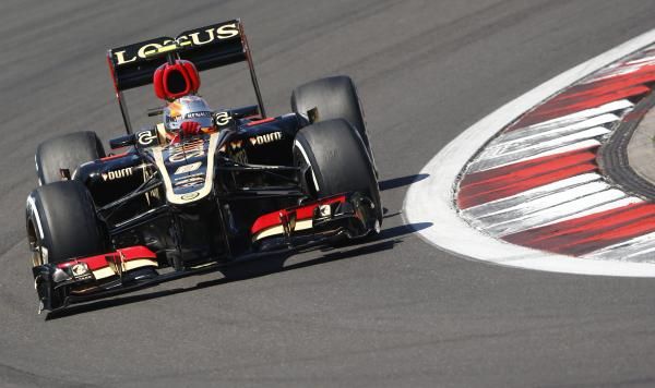 2013-07-07t152031z_1979417244_gm1e9771srp01_rtrmadp_3_motor-racing-prix_reuters