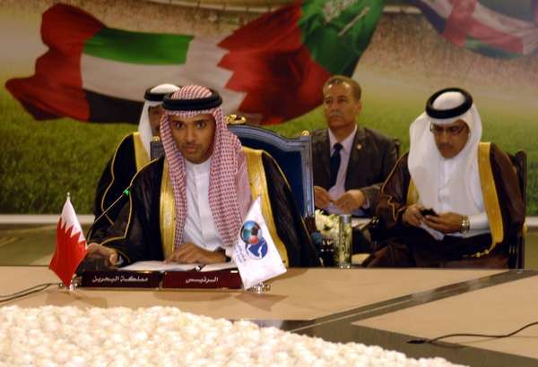 علي بن خليفة يترأس اجتماع المؤتمر العام لرؤساء الاتحادات الخليجية في المنامة الليلة الماضية