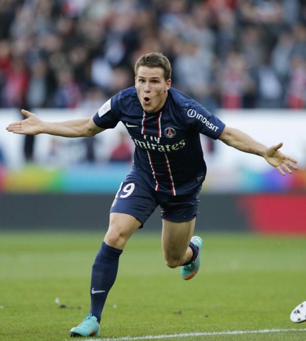 2012-09-29t161915z_232001393_gm1e89u00sf01_rtrmadp_3_soccer-france_reuters