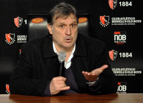 2013-07-23t193637z_423346238_gm1e97o09xy01_rtrmadp_3_soccer-argentina-martino_reuters
