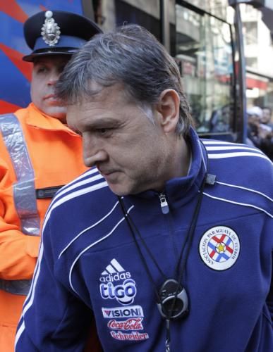 2011-07-22t185112z_01_asu04_rtridsp_3_soccer-copa_reuters