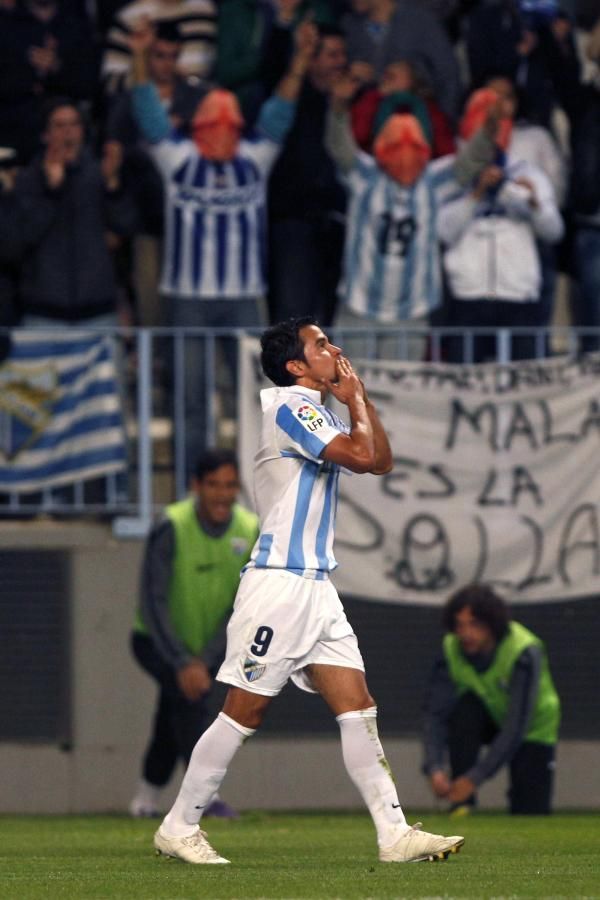 2012-11-10t215823z_1657503058_gm1e8bb0gjy01_rtrmadp_3_soccer-spain_reuters