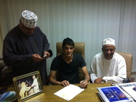 المقبالي مع مسؤولي فنجاء