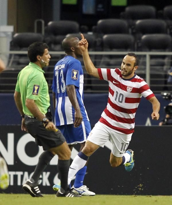 دونوفان أحرز هدفين في مرمى هندوراس