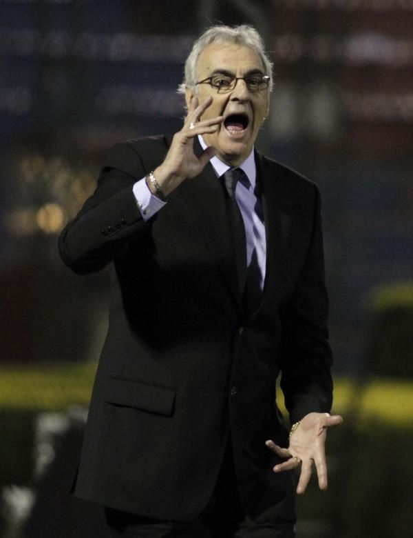 2012-09-20t042014z_1200297758_gm1e89k0vsp01_rtrmadp_3_soccer_reuters