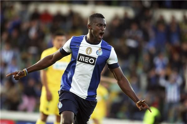 جاكسون مارتينيز بقميص بورتو