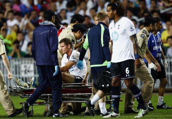 فيرتونجن أصيب في المباراة الودية أمام سندرلاند