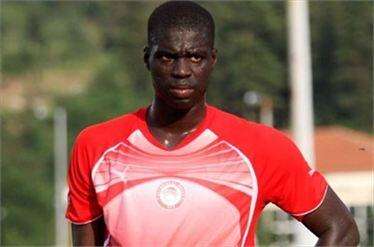 السنغالي سنكاري مدافع العربي الكويتي