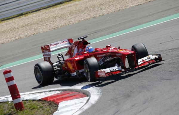 2013-07-07t133543z_1569918413_lr2e97711r8s9_rtrmadp_3_motor-racing-prix_reuters