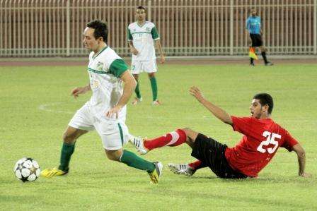 الارجنتيني داميان ليزيو مهاجم العربي تألق امام خيطان وسجل الهدف الاول