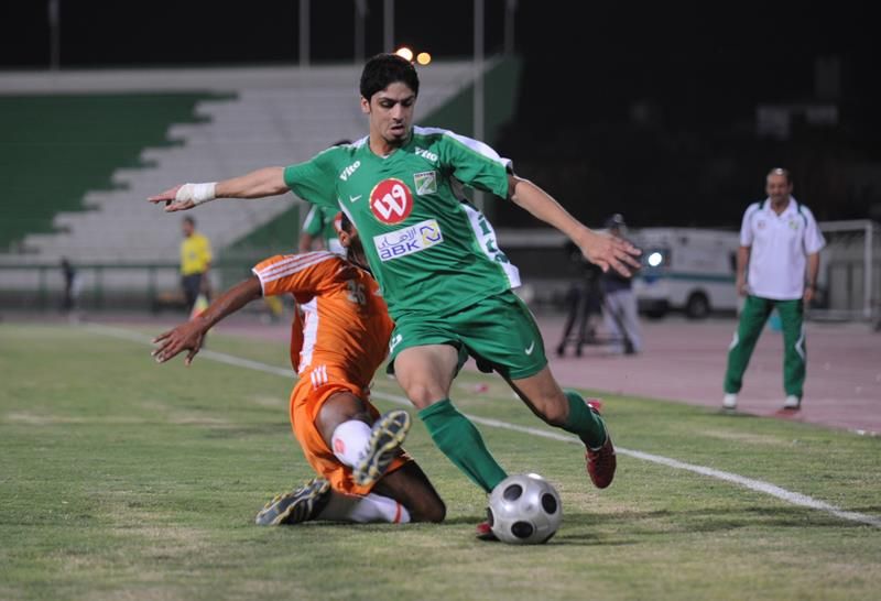 لاعب العربي مبارك البلوشي اجرى جراحة ناجحة